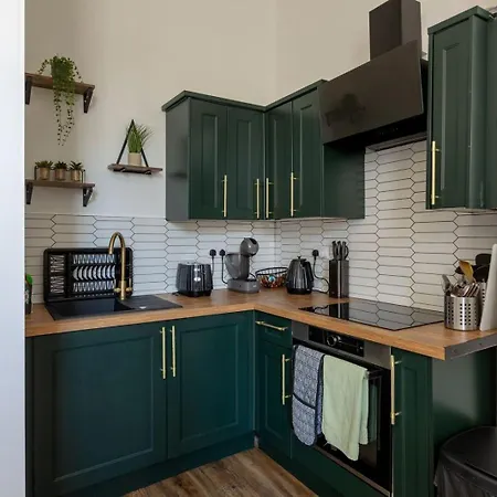 Spacious 3 Bedroom Home In Glasgow - Free Parking Exterior photo
