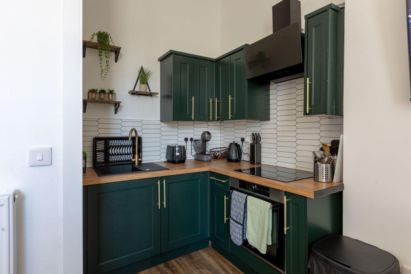 Vakantiehuis Spacious 3 Bedroom In - Free Parking